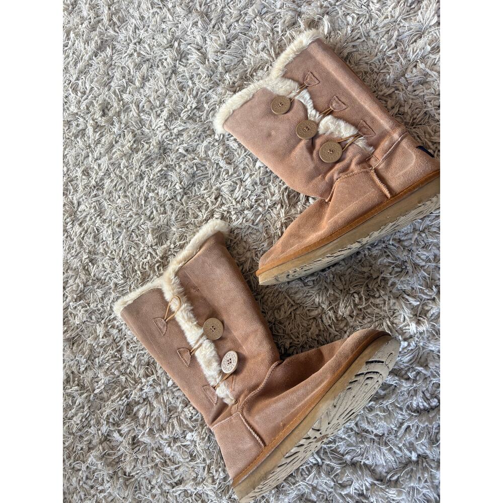 Tall Bailey Button Suede Uggs